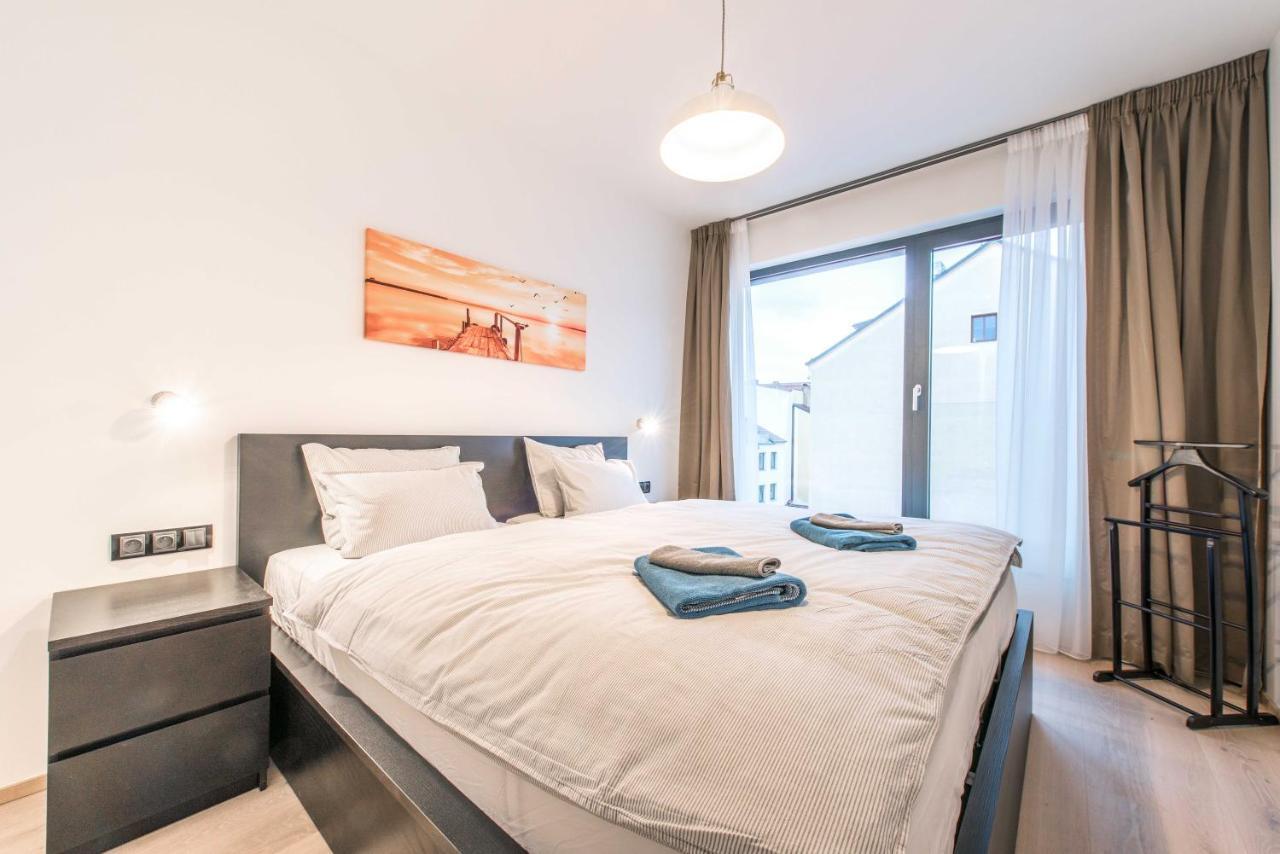 Quiet & New Near Center With Garage Appartamento